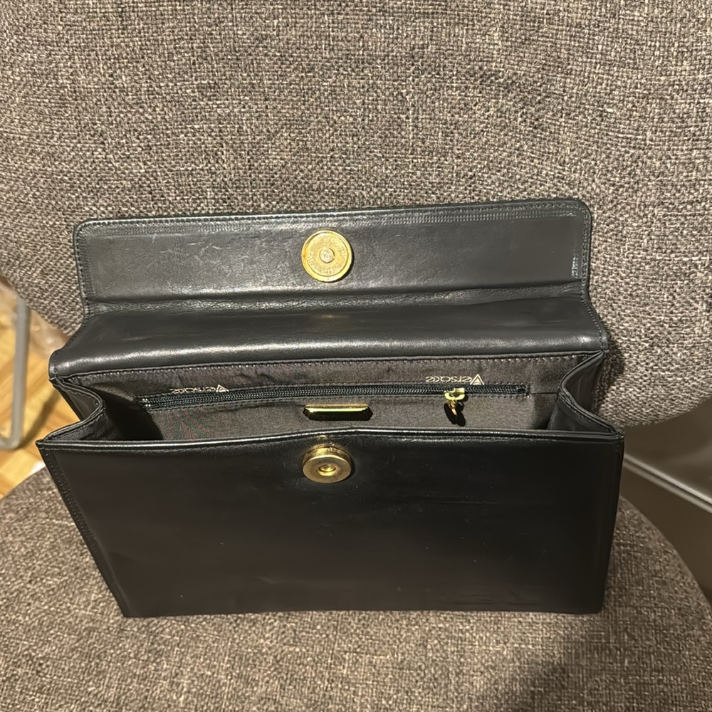 Gianni Versace handbag, original dustbag, minimum signs of wear & Keychain - Picture 11 of 16